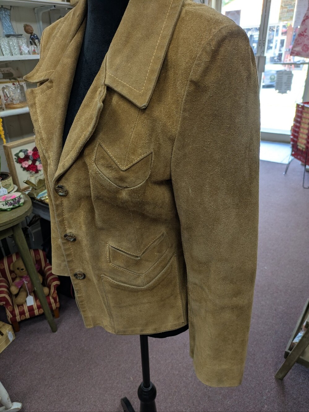 1970s Vintage Women's Suede Button-Front Jacket in Tan - Picture 2 of 8